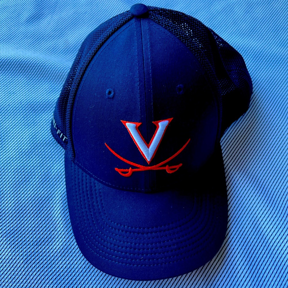 VIRGINIA UVA HOKIES NIKE L/XL MESH CAP HAT NEW.without tags